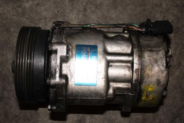 COMPRESSEUR DE CLIMATISATION - Vue 1